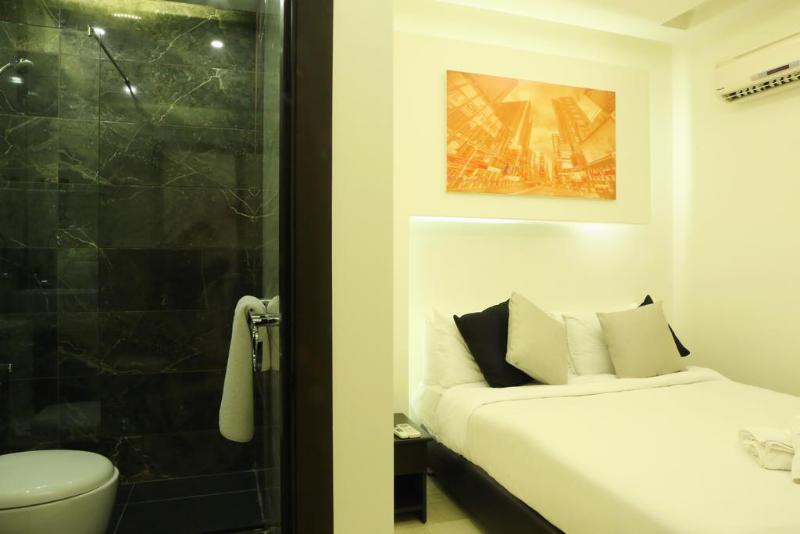 Park Lane Furnished Suites