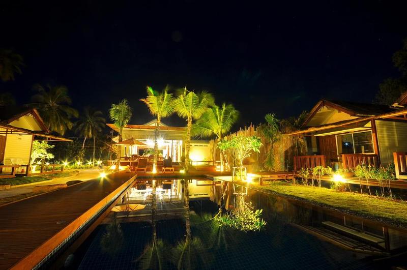 Isle Beach Resort