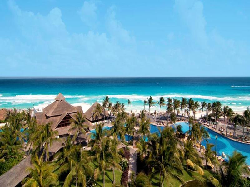 The Pyramid Cancun by Oasis