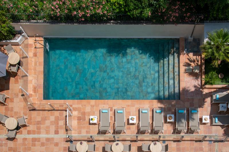 Cannes Riviera Hotel