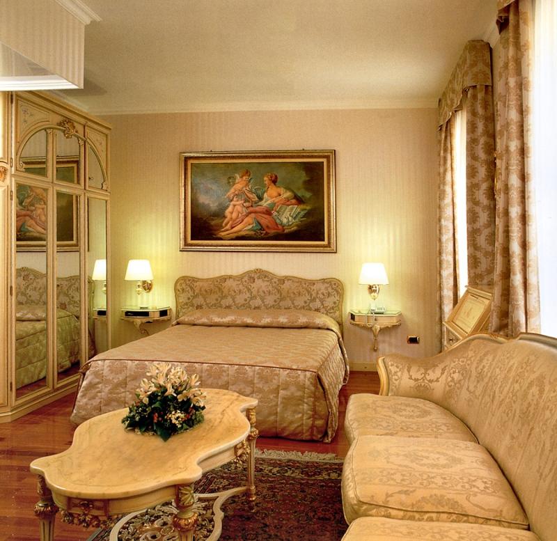 Andreola Central Hotel