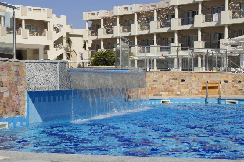 Sirena Beach Resort Spa