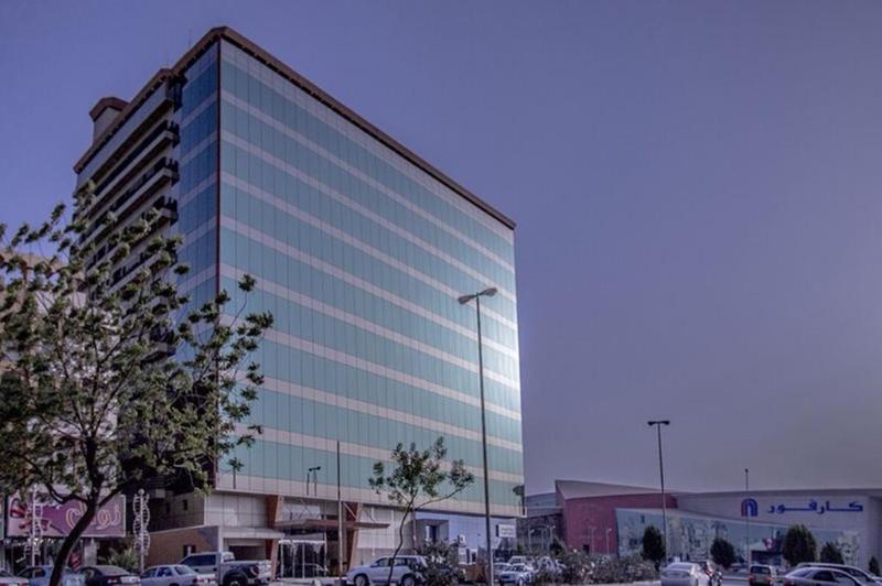 Platinum Suites Hotel Apartments