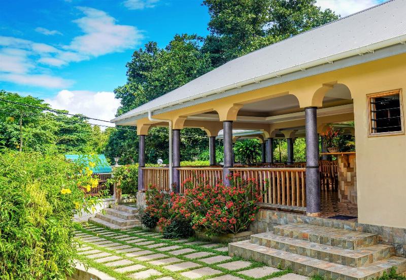 Bernique Guest House