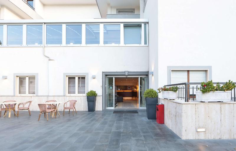 Suites & Residence Hotel