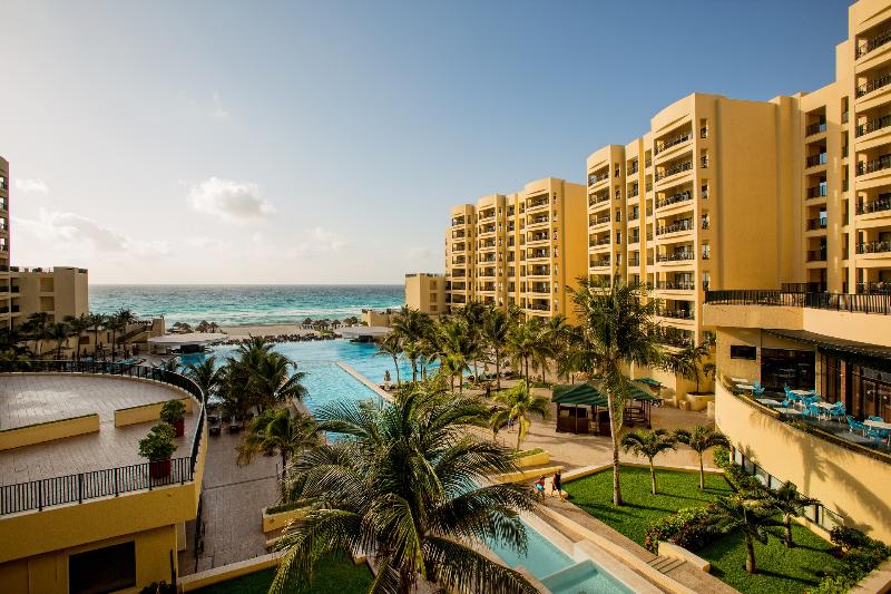 Holiday Inn Club Vacations The Royal Sands All Inc