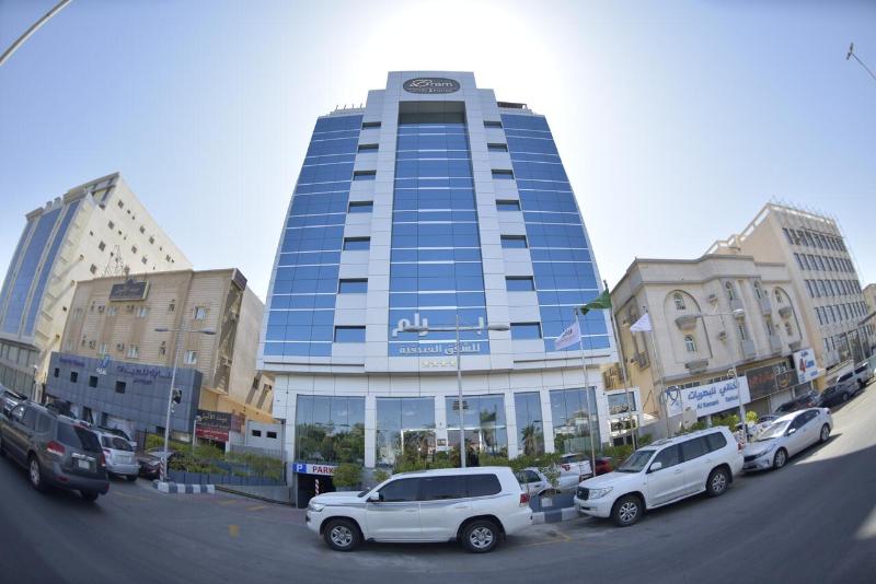 Bram Hotel & Suites