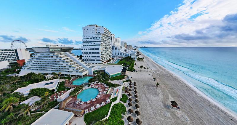 Park Royal Beach Cancun