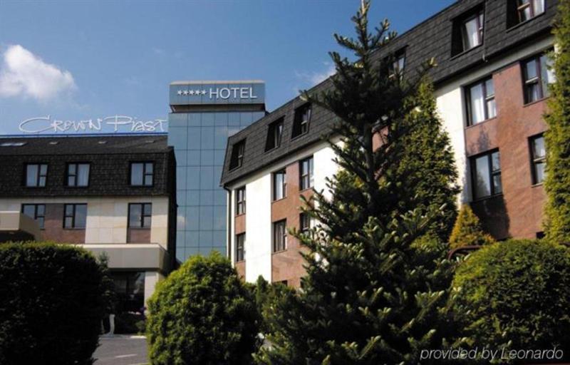 Booking Hotel Crown Piast & Spa*****