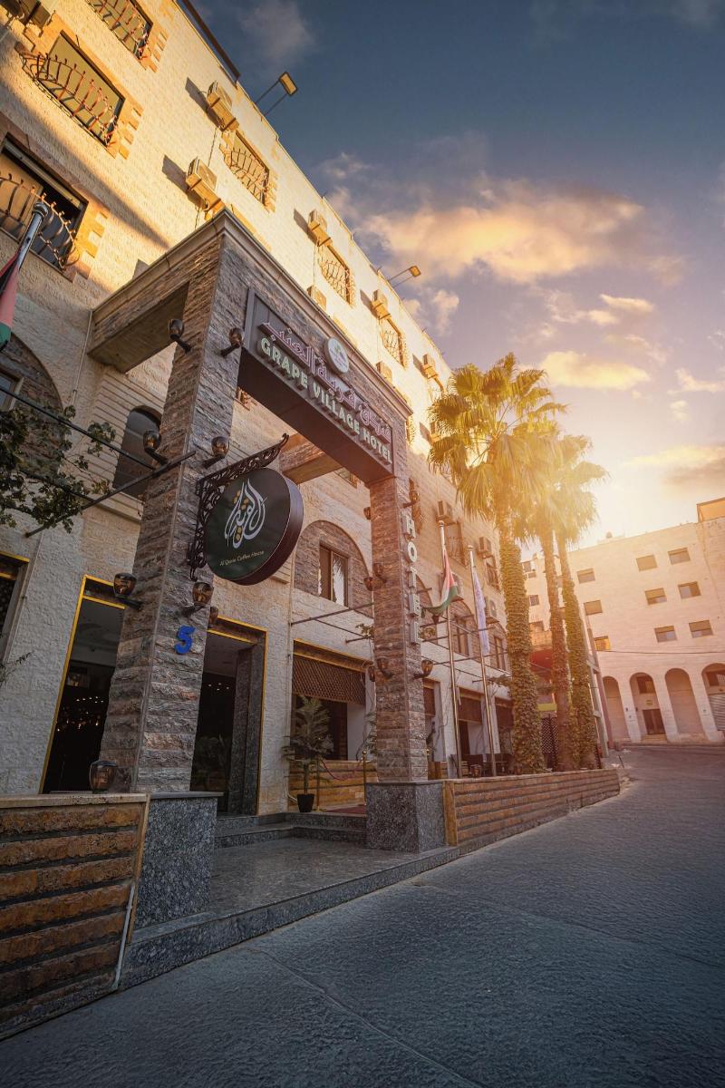 Grape Village Hotel
