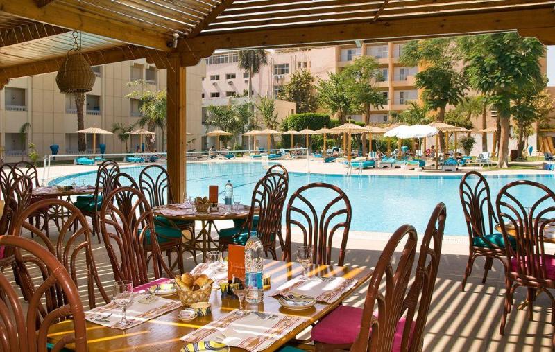 Aracan Eatabe Luxor Hotel