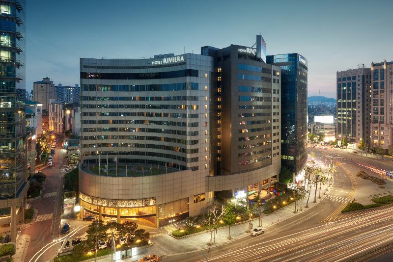 The Hotel Riviera