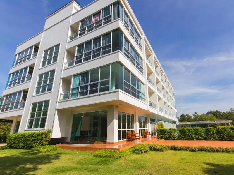 The Pano Hotel And Residence