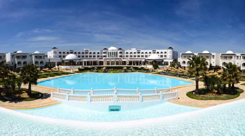 Royal Tulip Taj Sultan Resort